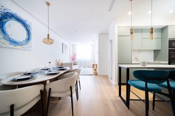 living - Piso de 86m² en venta en Recoletos, Madrid - featured
