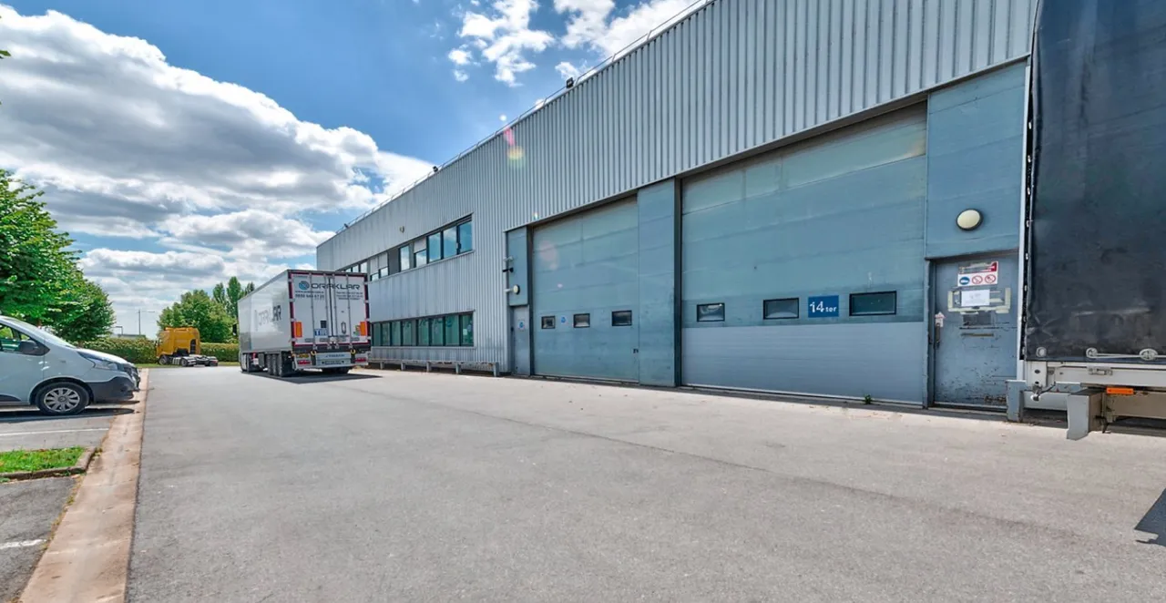 logistics - Light Industrial Premises / Offices For Rent - gallery - 5