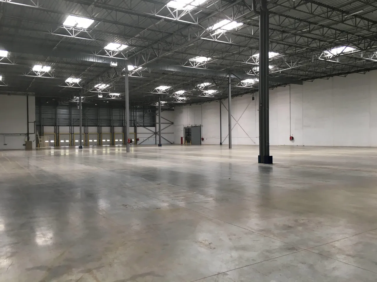 logistics - Entrepôt Logistique À Louer - gallery - 2