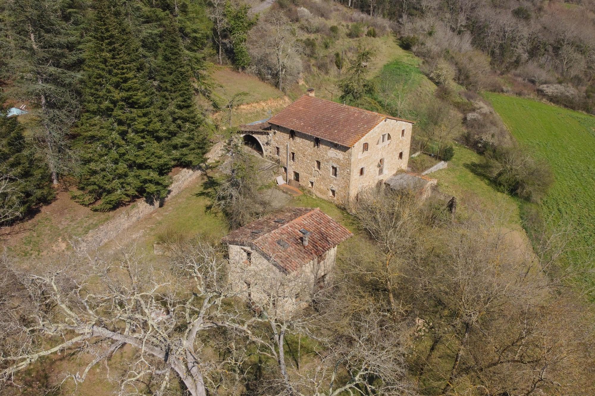 living - Casa rural de 444m² en venta en La Garrotxa, Girona - gallery thumbnail - 7