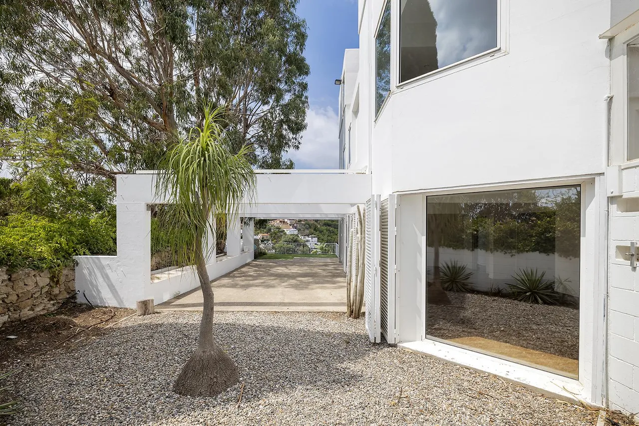 living - 443m² house / villa for rent in Sarrià, Barcelona - gallery - 9