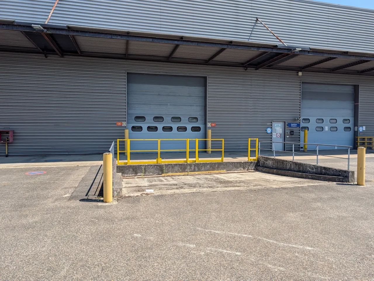 logistics - Entrepôt / Bureaux À Louer - gallery - 10