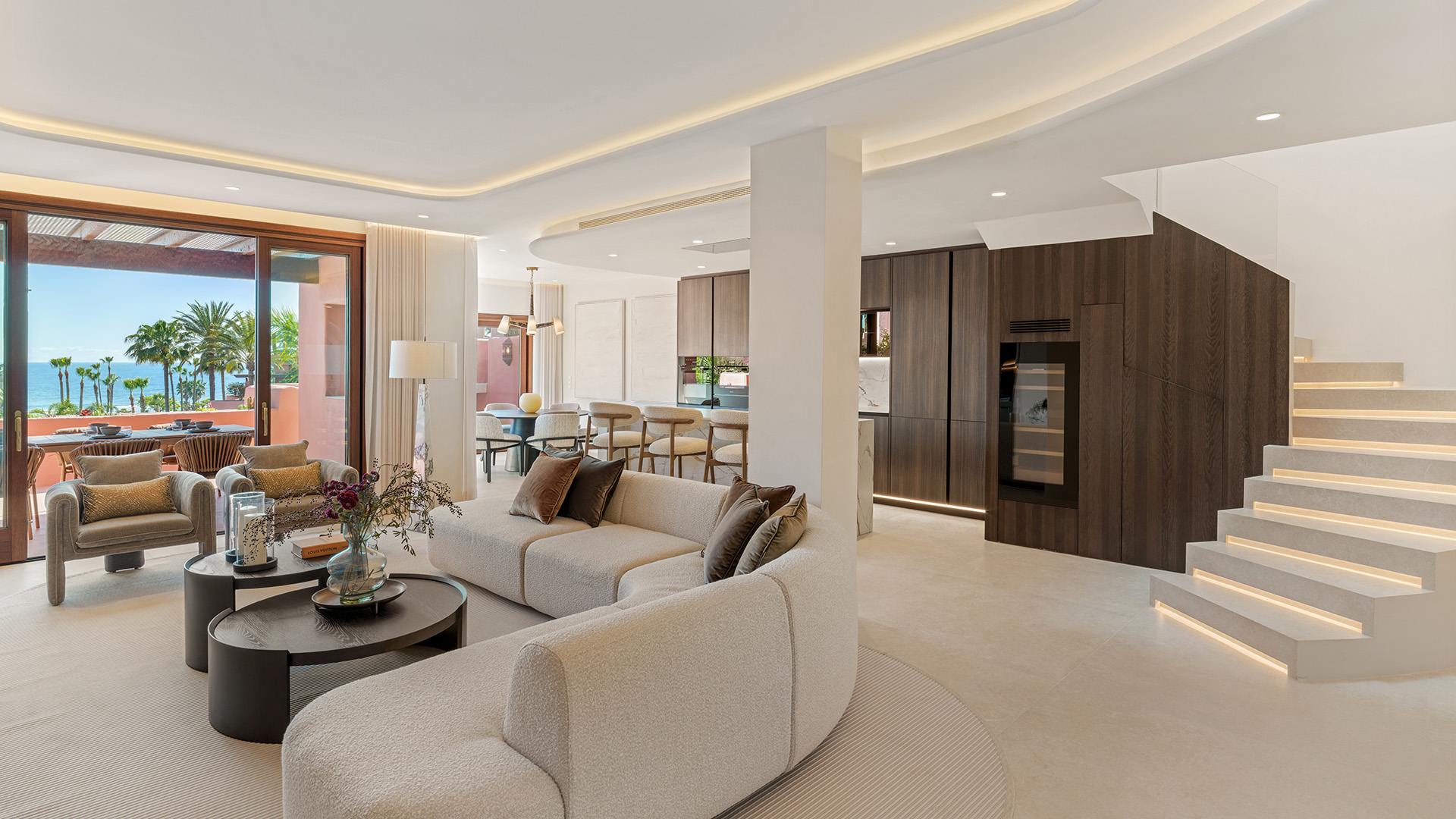 living - Ático de 206m² con 125m² terraza en venta en New Golden Mile - gallery thumbnail - 5