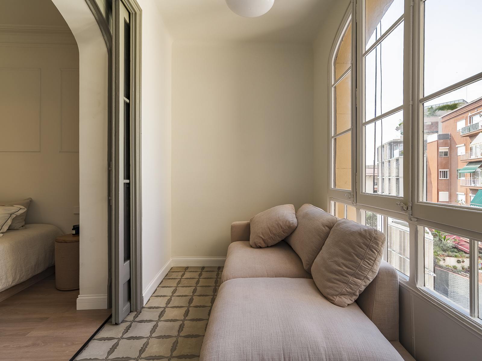living - Piso de 135m² con 7m² terraza en venta en El Born - gallery thumbnail - 8