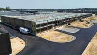 logistics - Activités / Bureaux À Vendre - gallery thumbnail - 2