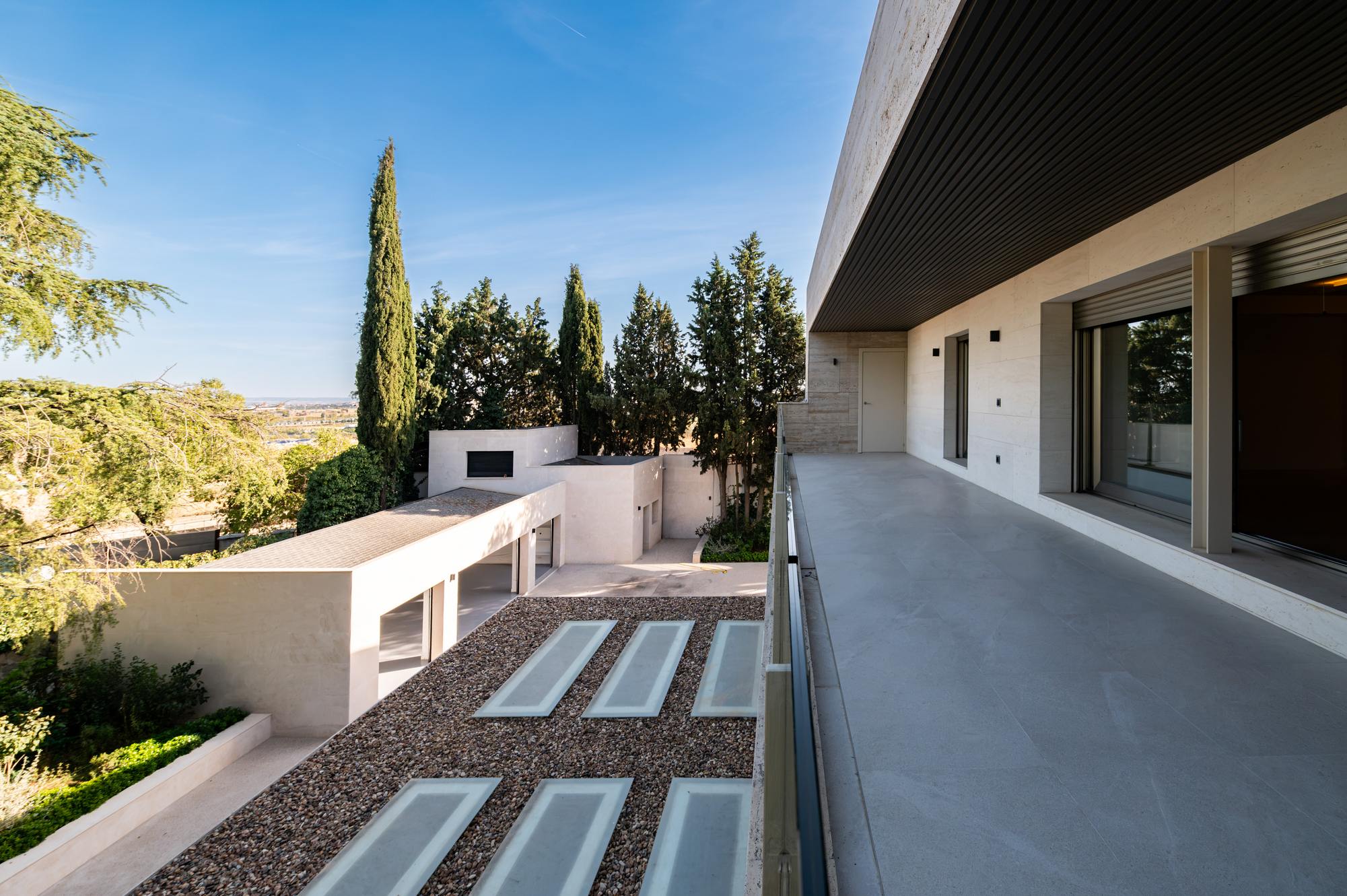 living - Casa / villa de 1,499m² en venta en La Moraleja Urbanización - gallery - 7