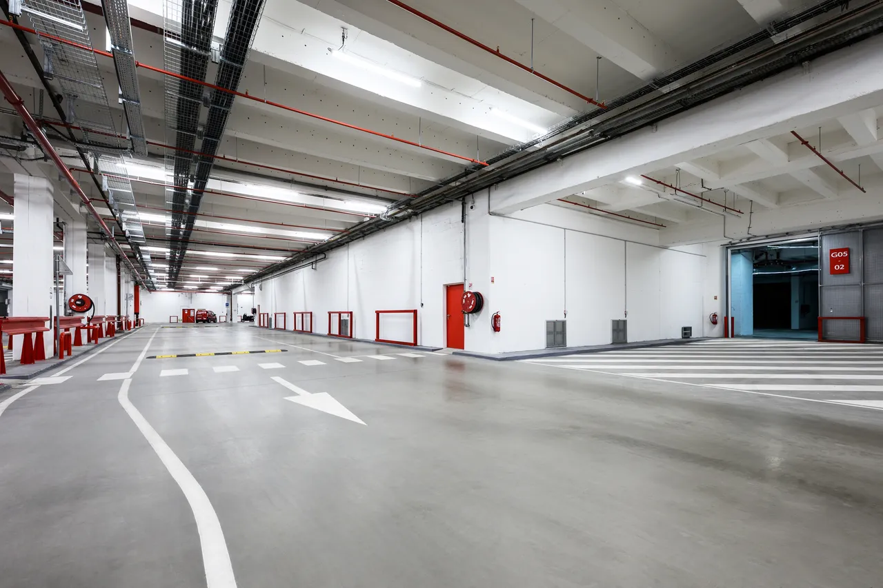 logistics - Activités / Bureaux À Louer - gallery - 3
