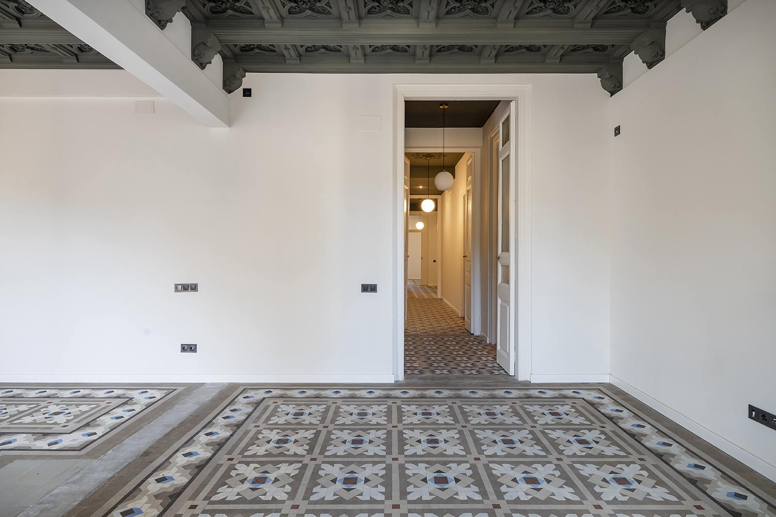 living - Piso de 200m² en alquiler en Eixample Derecho, Barcelona - gallery thumbnail - 9