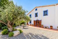 living - Casa rural de 436m² en venta en Penedès, Barcelona - gallery thumbnail - 7