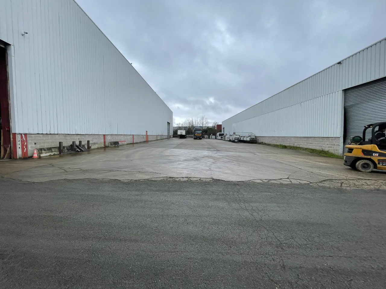 logistics - Light Industrial Premises / Offices For Rent - gallery - 6