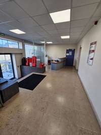 office - Bureaux À Louer - gallery thumbnail - 10
