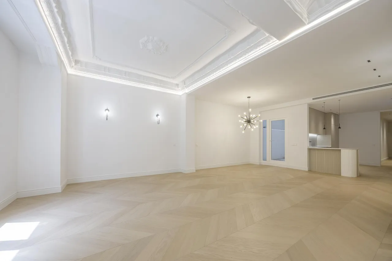 living - Piso de 197m² con 15m² terraza en venta en Gran Vía - gallery - 5