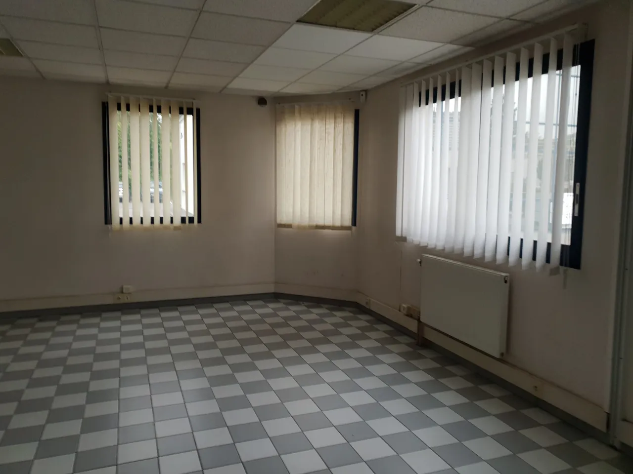logistics - Activités / Bureaux À Louer - gallery - 6