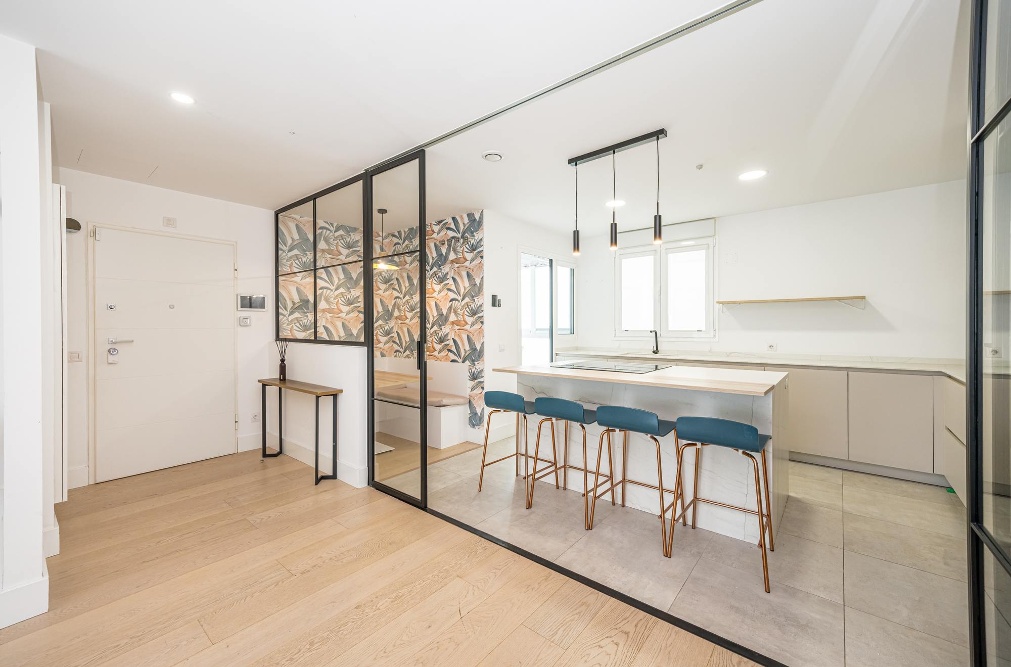 living - 171m² apartment for sale in Ríos Rosas, Madrid - gallery thumbnail - 9