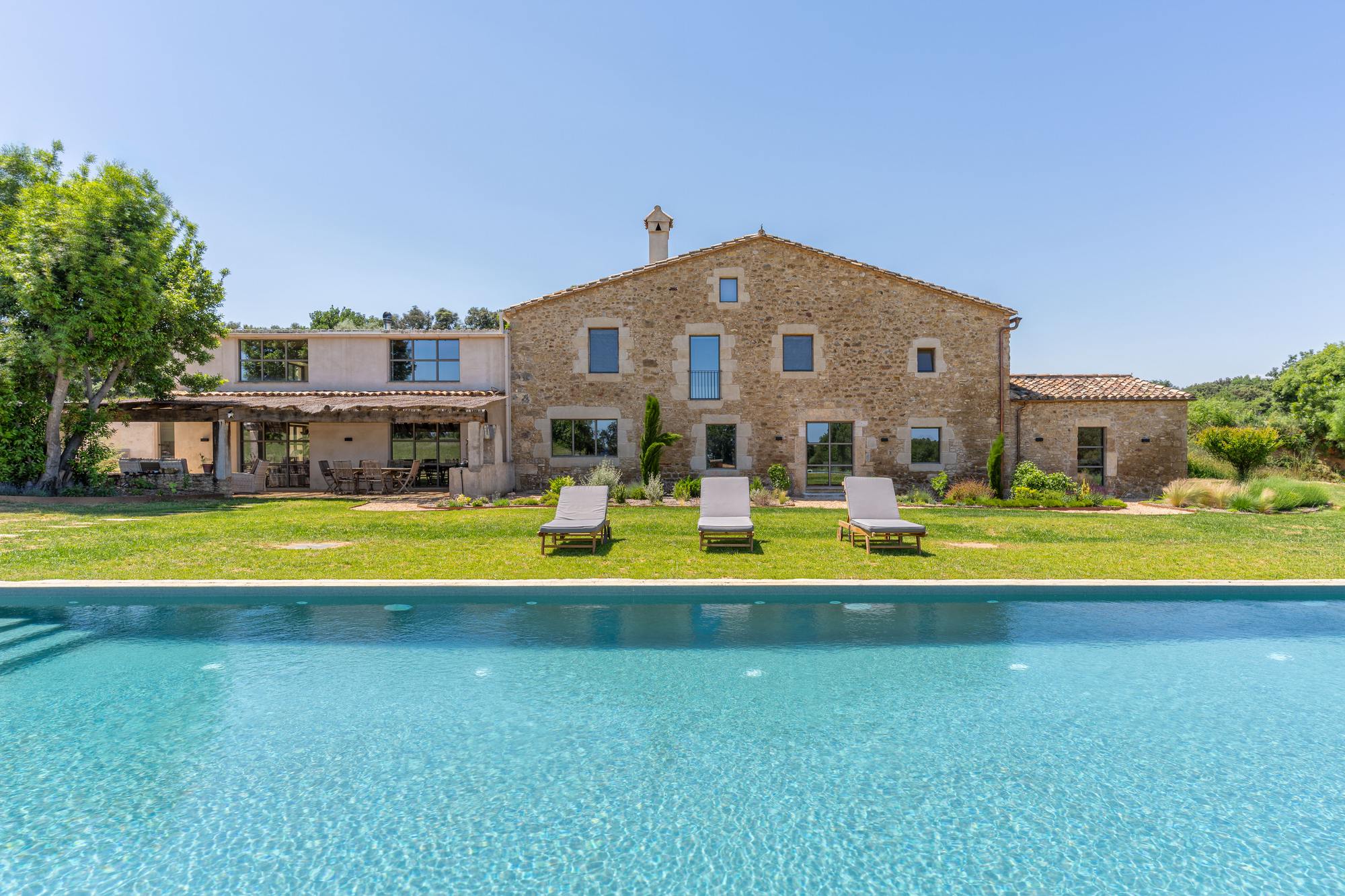 living - 1,132m² country house for sale in Pla de l'Estany, Girona - gallery thumbnail - 1