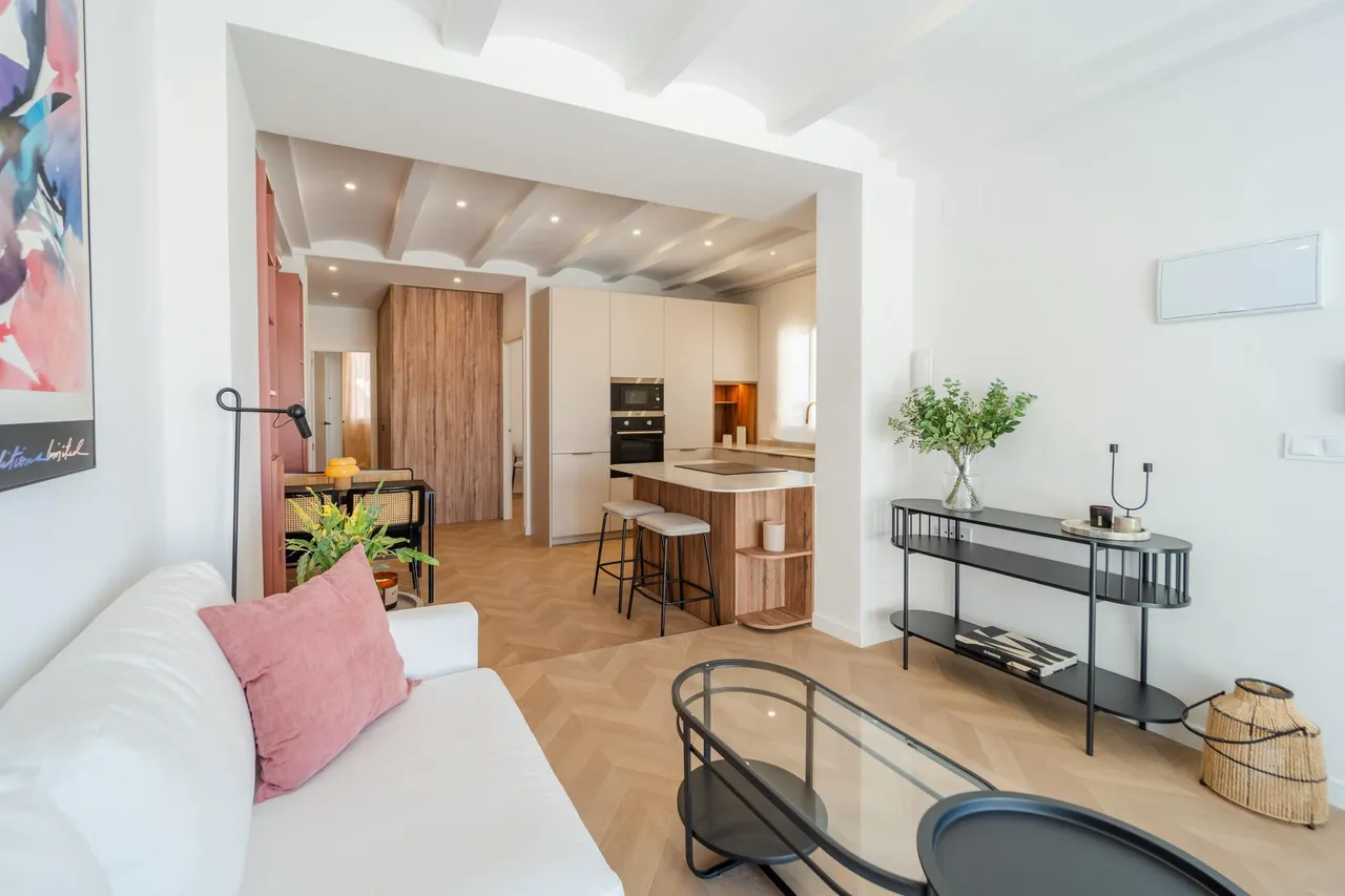 living - Ático de 60m² con 15m² terraza en alquiler en Extramurs - gallery - 5