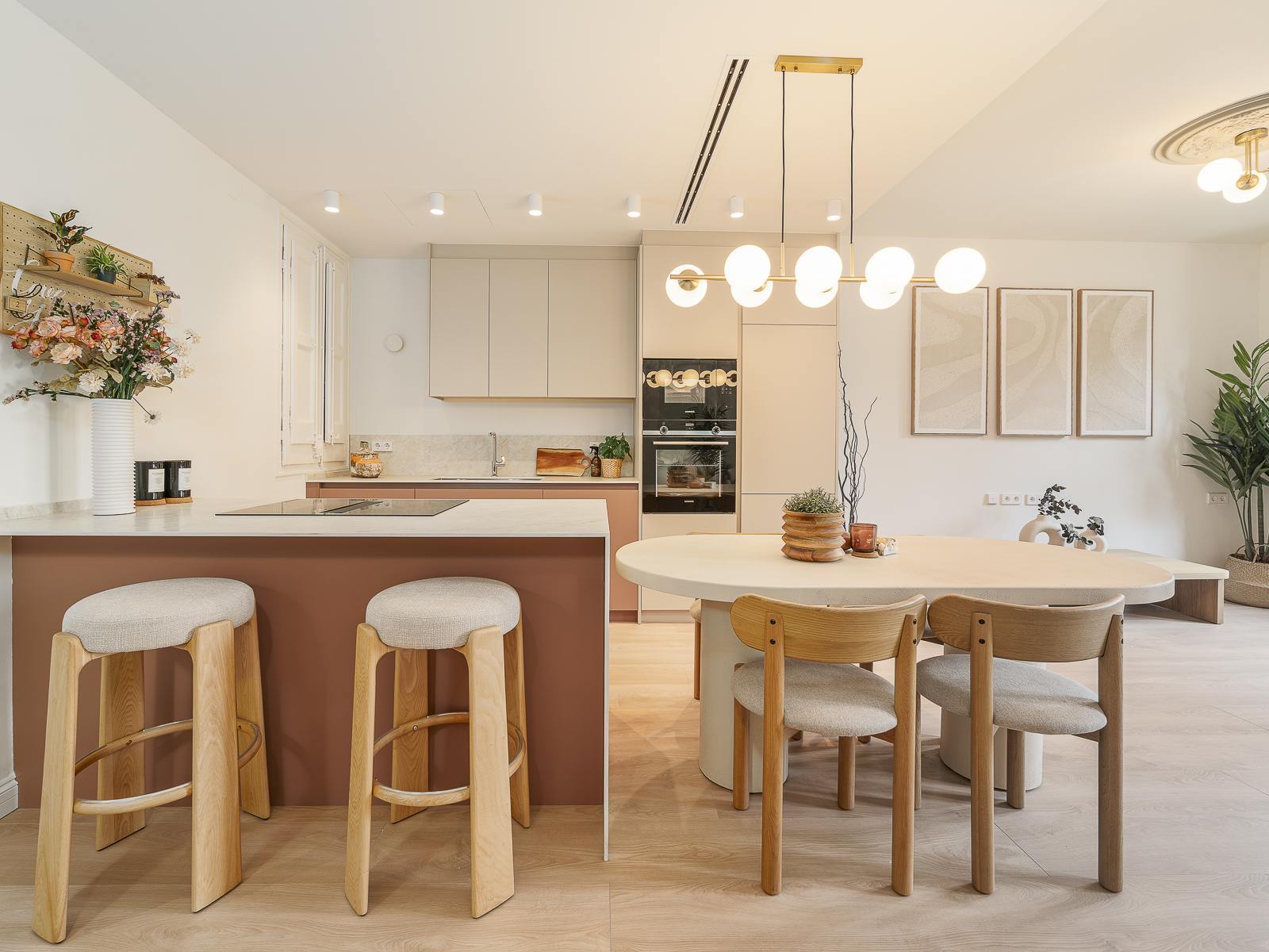 living - 135m² apartment with 7m² terrace for sale in El Born - gallery thumbnail - 3