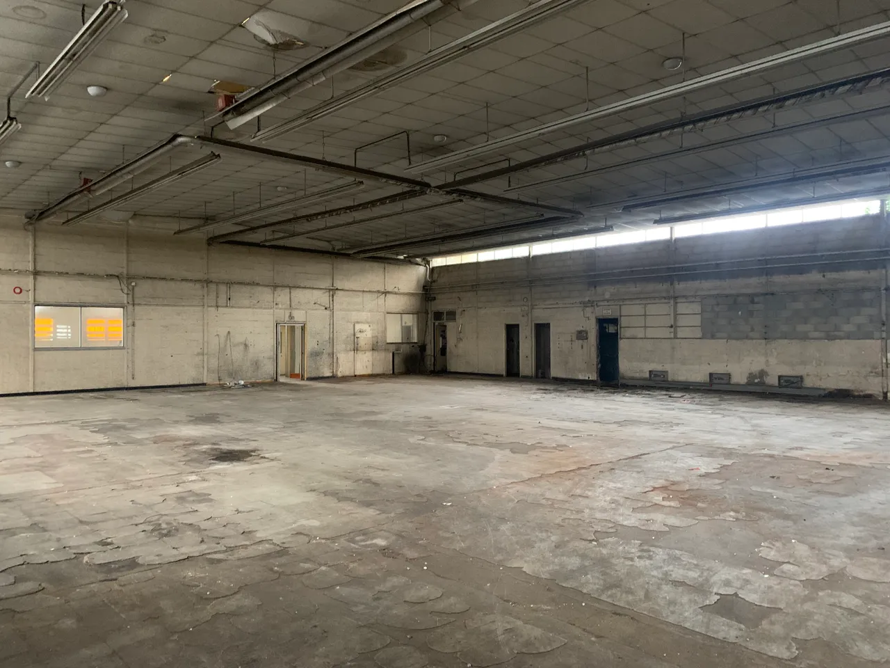 logistics - Activités / Bureaux À Vendre - gallery - 2