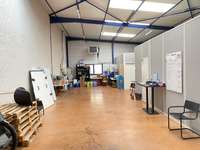 logistics - Activités / Bureaux À Louer - gallery thumbnail - 7