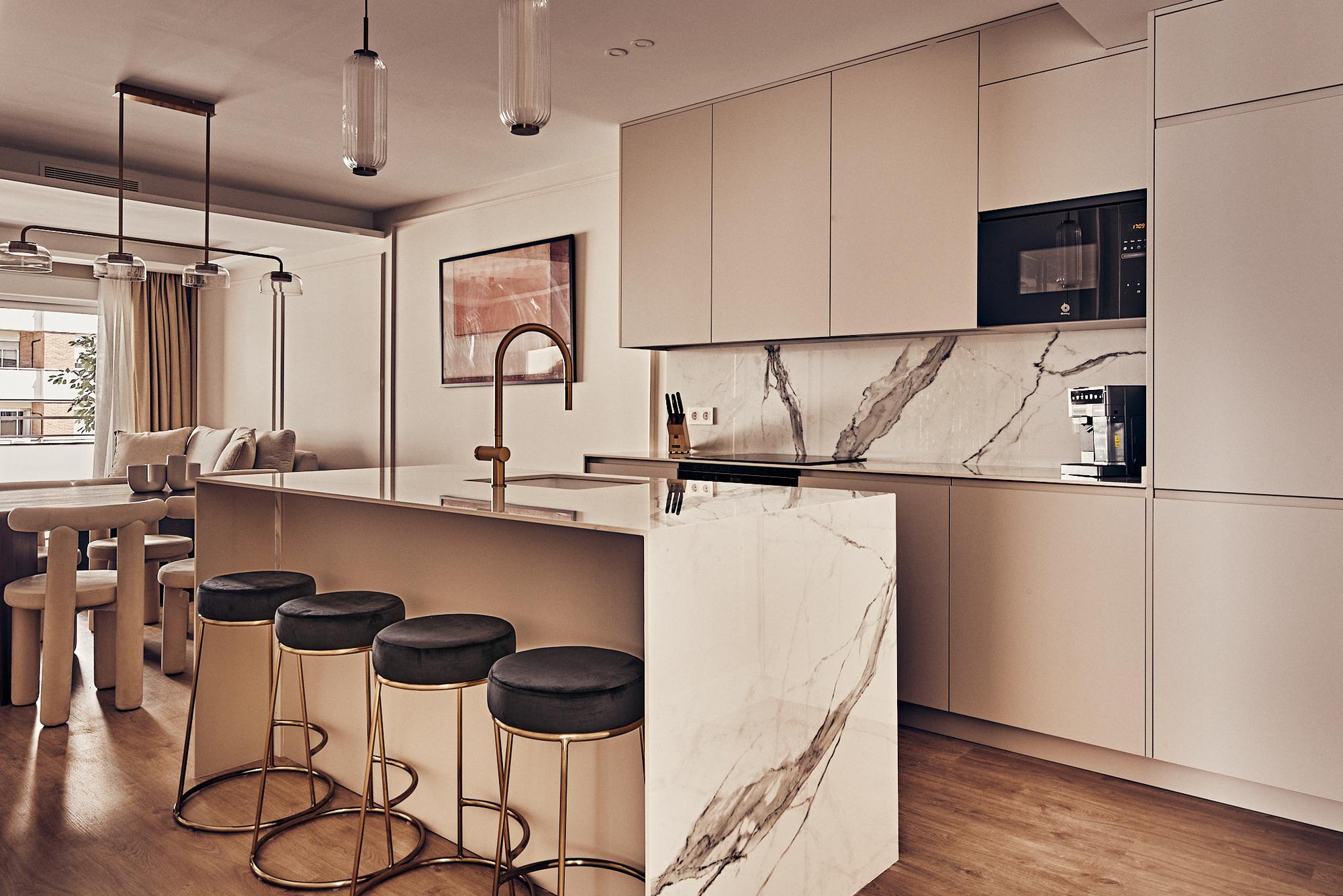 living - Piso de 184m² en venta en Trafalgar, Madrid - gallery thumbnail - 9