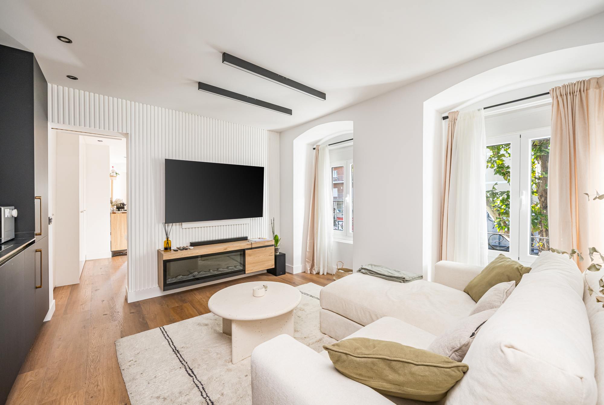 living - 66m² apartment for sale in Ríos Rosas, Madrid - gallery - 2
