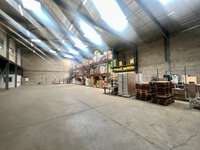 logistics - Entrepôt À Louer - gallery thumbnail - 2
