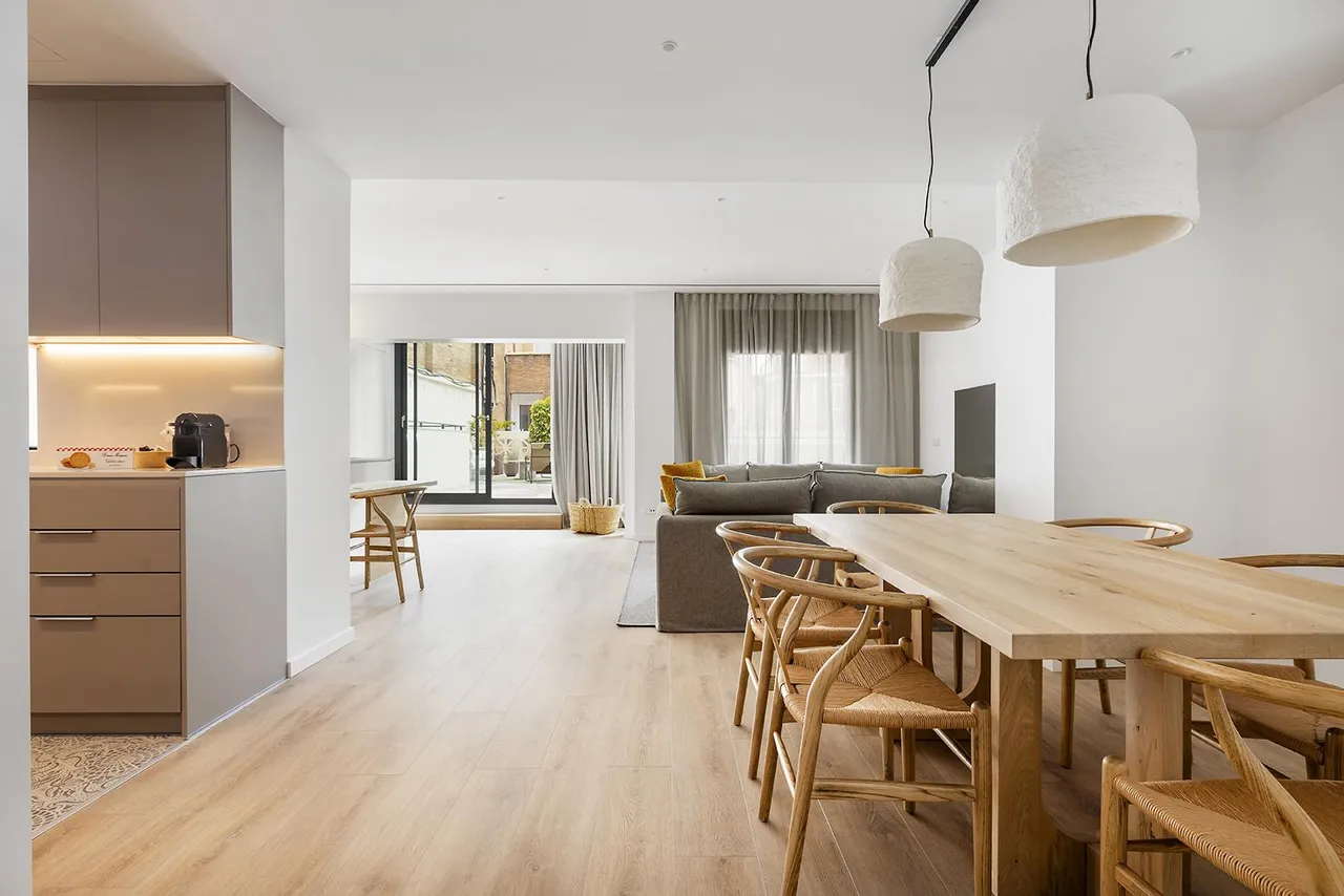 living - Piso de 238m² con 49m² terraza en alquiler en Gràcia - gallery - 2