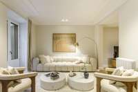 living - 426m² apartment for sale in Recoletos, Madrid - gallery thumbnail - 3