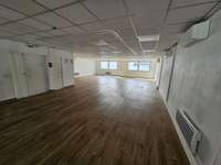 logistics - Mixte Activités / Bureaux À Louer - gallery thumbnail - 8
