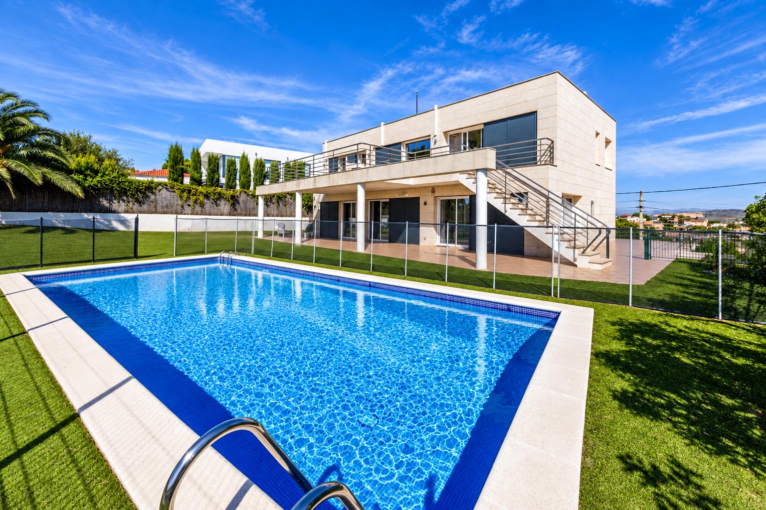 living - 382m² house / villa with 54m² terrace for sale in Olivella - featured