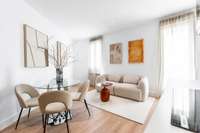 living - Piso de 81m² en venta en Ibiza, Madrid - gallery thumbnail - 3