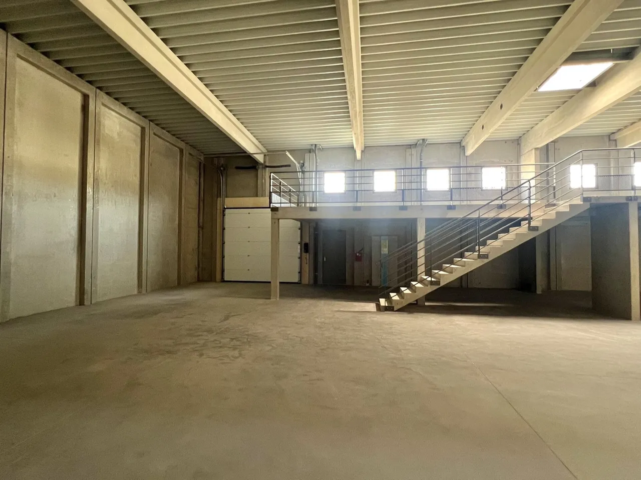 logistics - Activity Facility For Rent - For Sale - gallery - 6