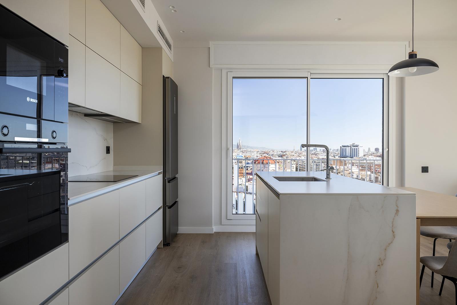 living - Piso de 92m² en venta en Eixample Izquierdo, Barcelona - gallery thumbnail - 3