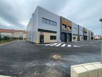 logistics - Activités / Bureaux À Louer - gallery thumbnail - 2