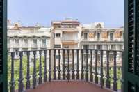 living - Piso de 110m² en venta en Eixample Derecho, Barcelona - gallery thumbnail - 4