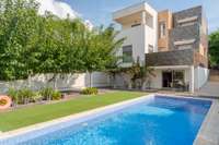living - 388m² house / villa for sale in Godella / Rocafort - gallery thumbnail - 3