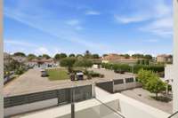 living - 161m² house / villa for sale in Empuriabrava, Costa Brava - gallery thumbnail - 10