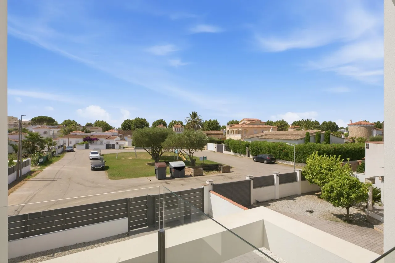 living - Casa / villa de 161m² en venta en Empuriabrava, Costa Brava - gallery - 10