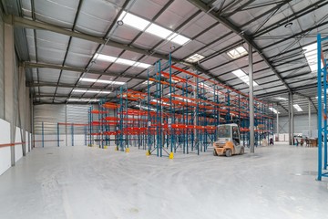 logistics - Light Industrial Premises / Offices For Rent - featured