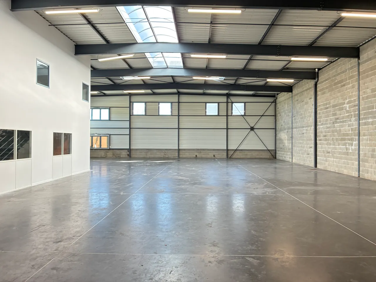 logistics - Activités / Bureaux À Louer - gallery - 3