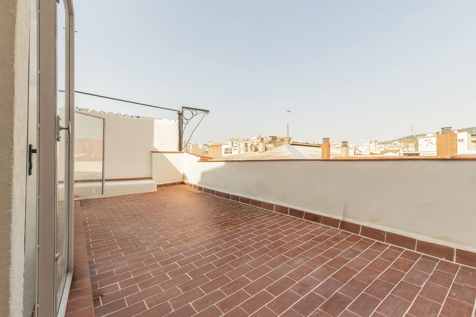 living - Ático de 58m² con 33m² terraza en venta en Sant Gervasi - Galvany - gallery thumbnail - 1