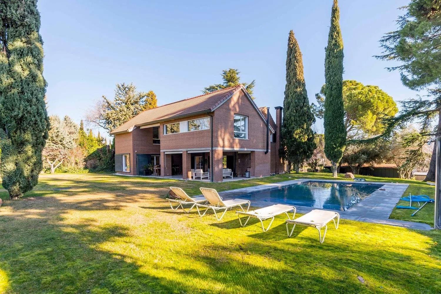 living - Casa / villa de 485m² en venta en La Moraleja Urbanización - featured