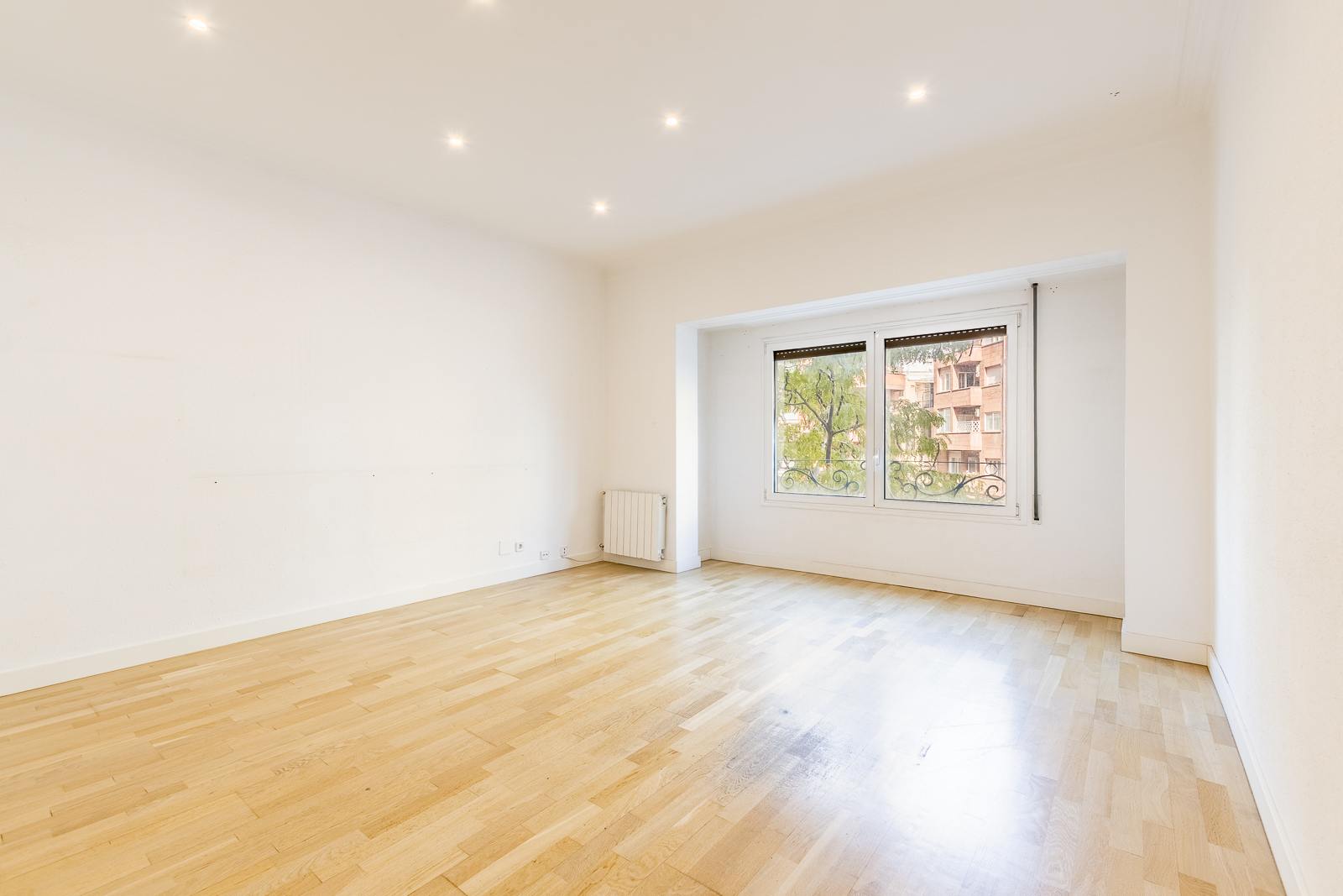 living - Piso de 138m² en venta en El Putxet, Barcelona - gallery thumbnail - 1