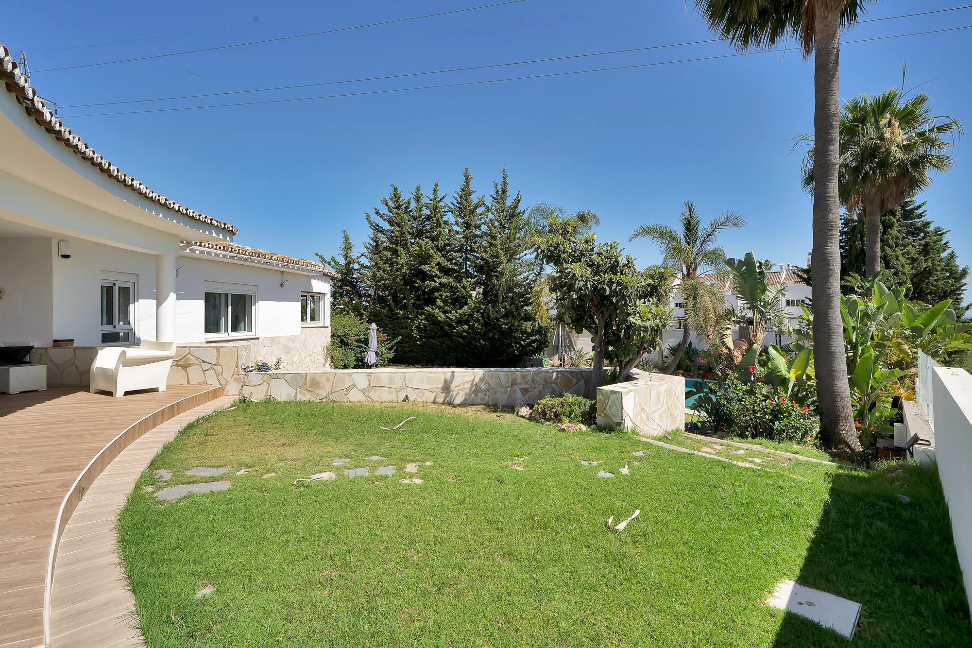 living - 439m² house / villa for sale in Marbella Centre - gallery thumbnail - 7
