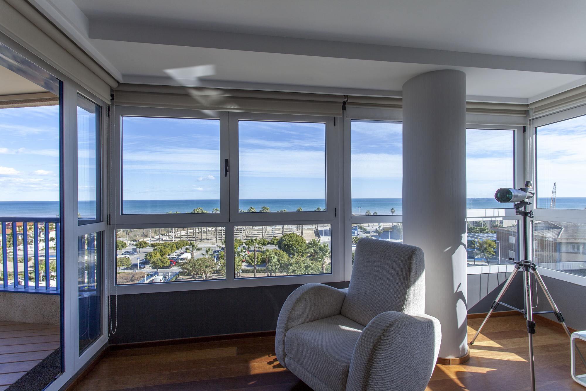 living - Piso de 257m² con 16m² terraza en alquiler en Patacona / Alboraya - gallery thumbnail - 3