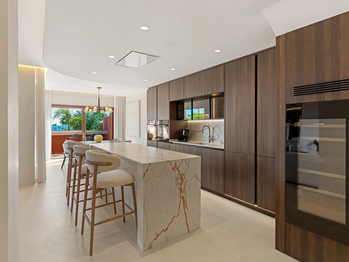 living - Ático de 206m² con 125m² terraza en venta en New Golden Mile - gallery - 4