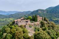 living - Castillo / palacio de 784m² en venta en La Garrotxa, Girona - gallery thumbnail - 4