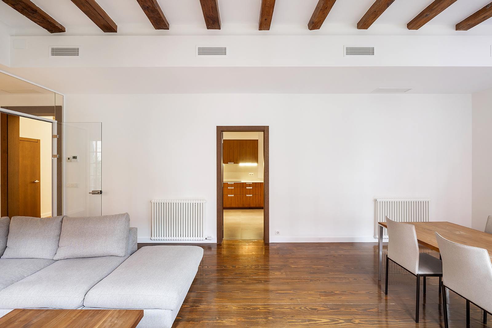 living - 343m² apartment for sale in Gótico, Barcelona - gallery thumbnail - 7