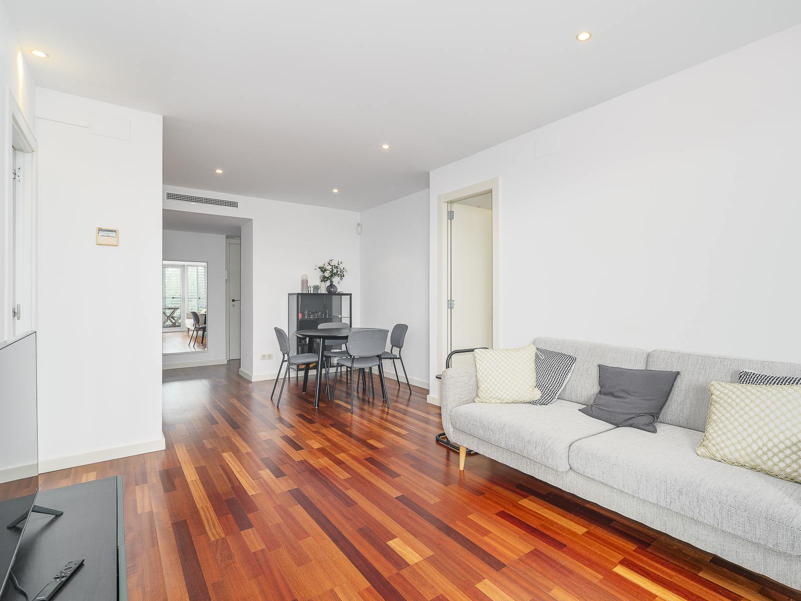 living - 84m² apartment with 31m² terrace for sale in Diagonal Mar - gallery - 5