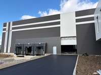 logistics - Light Industrial Premises / Offices For Rent - gallery thumbnail - 2